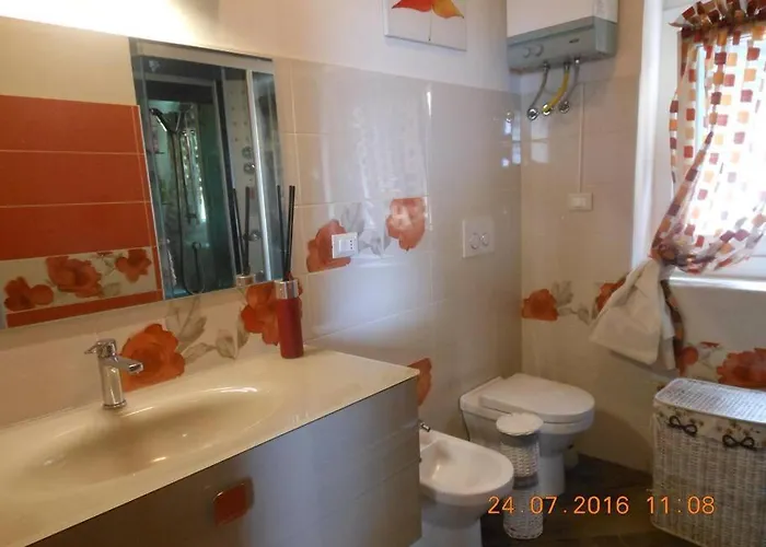 Apartament Unposto Dove La Luna Si Mostra Nuda Genua